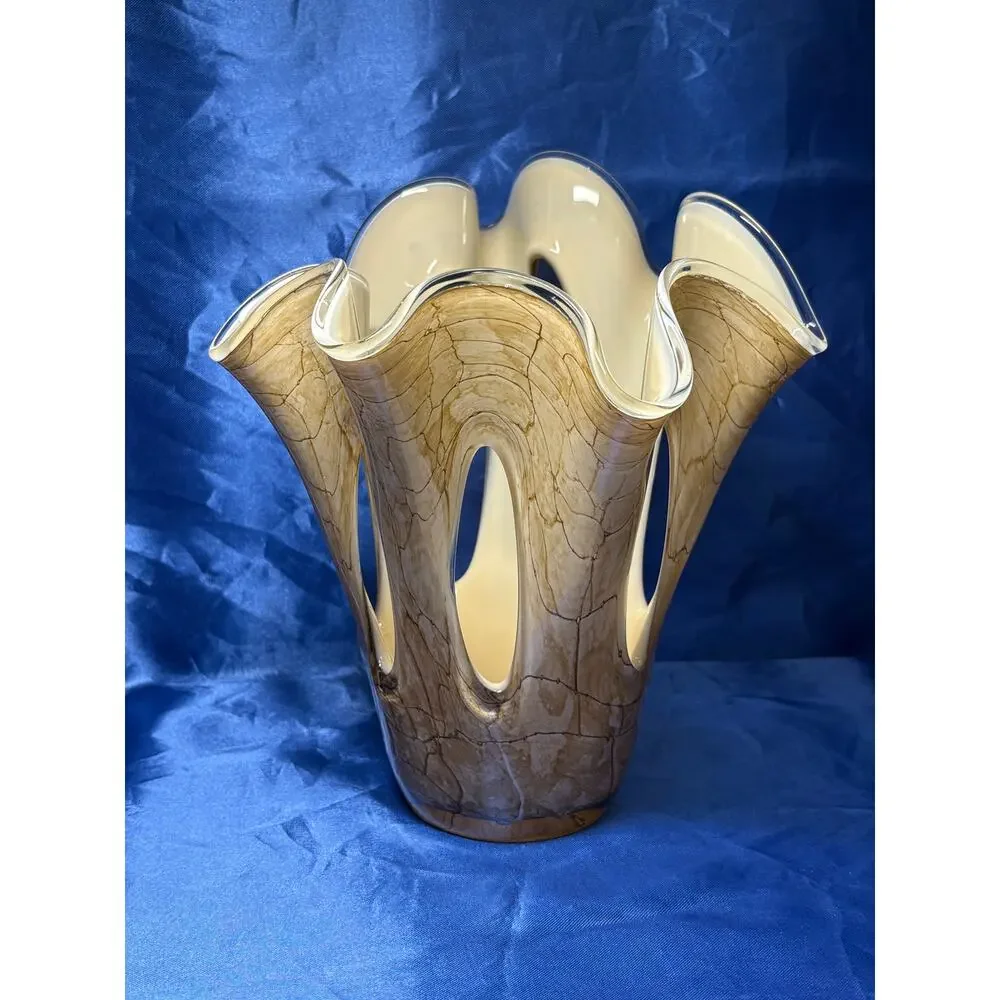 Cream Marble Design Handkerchief Contemporary Style Glass Vase